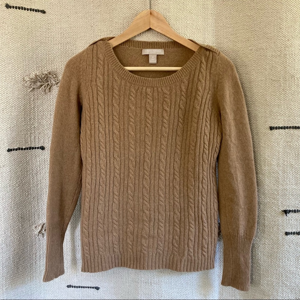 100% Cashmere Banana Republic Cableknit boatneck Sweater Tan M